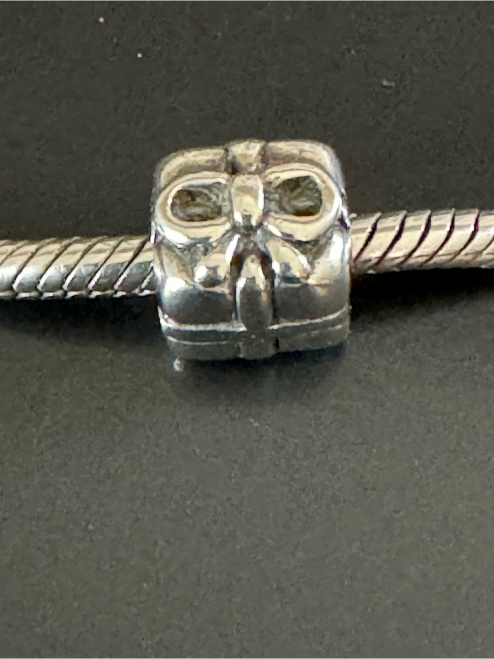 Pandora Retired 925 Sterling Silver Present Bead Charm